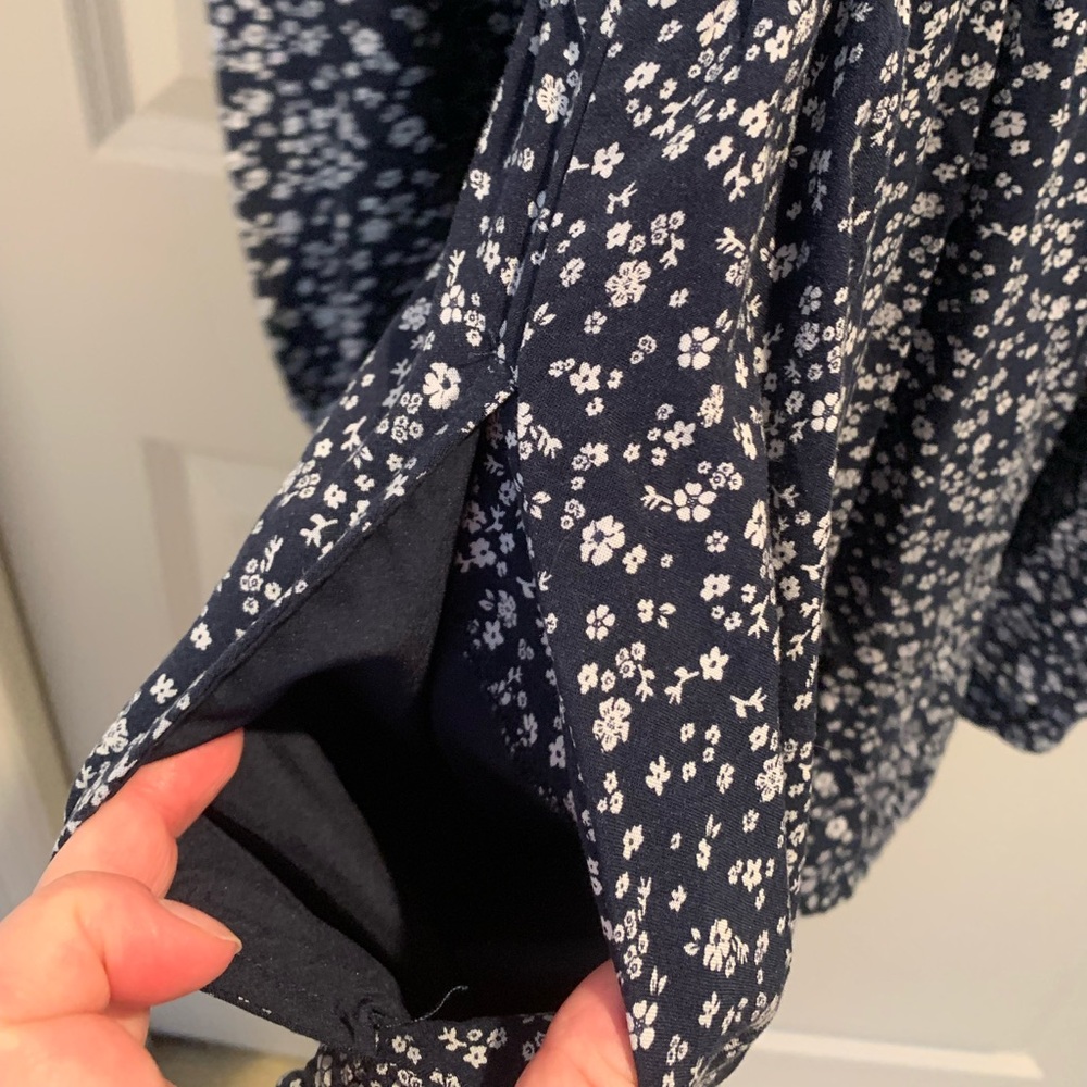 Hollister Navy Floral Romper - Picture 7 of 10